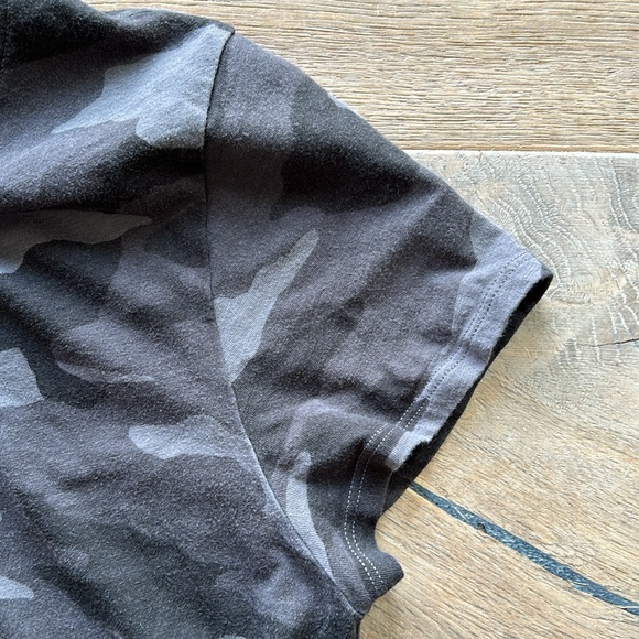 Athleta Camo Top - Picture 3 of 3